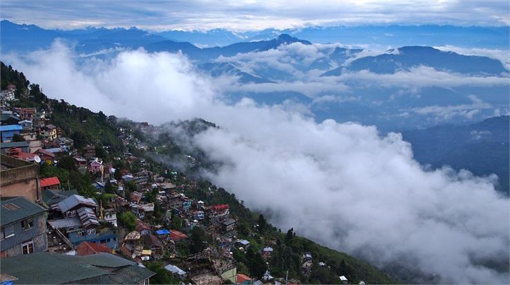best time to visit darjeeling